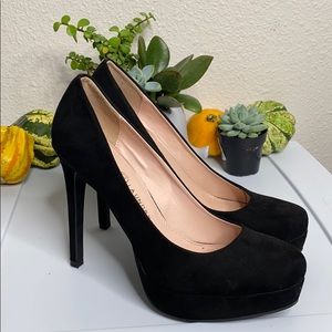 Black Heel Pumps